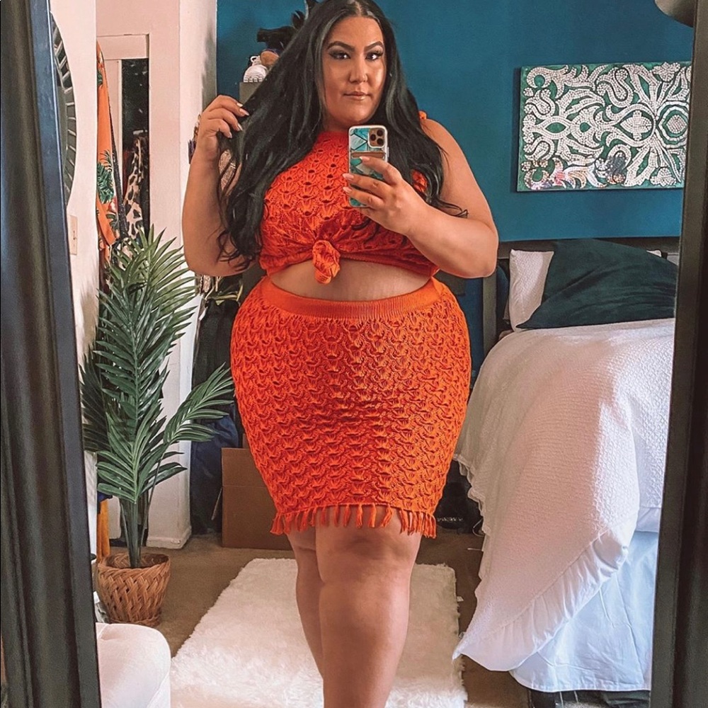 Fashion to figure crochet skirt- NWT